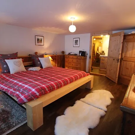 L'atelier D'en Bas Guest house La Tine