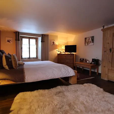 L'atelier D'en Bas Penzion